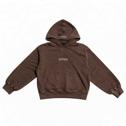 Nōma Studio hoodie brązowy — przód, kwadratowe zdjęcie na białym tle